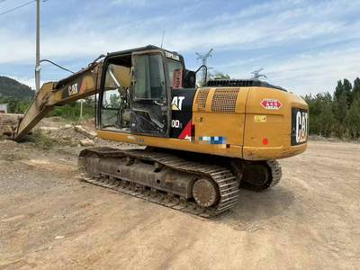 卡特彼勒320挖掘機 現代工程建設的堅實臂膀